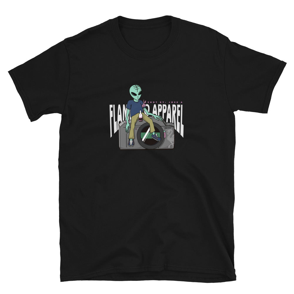 Space man chillin tee